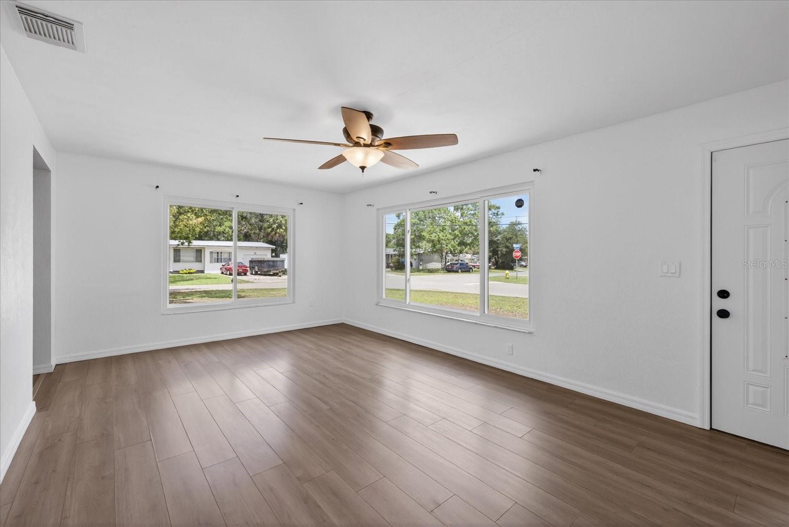 749 Palm Ave Property Photo 12