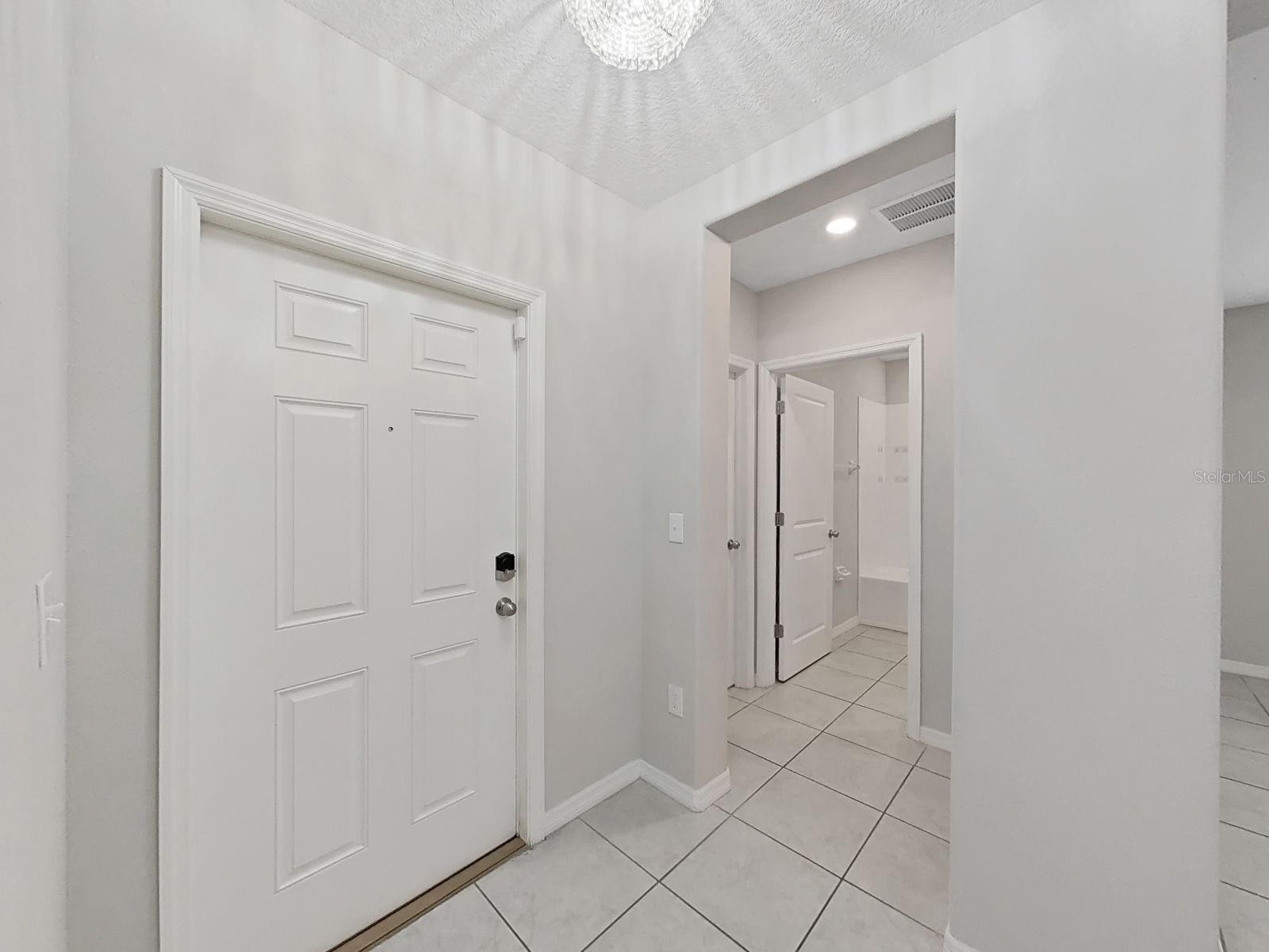 10384 Scarlet Skimmer Property Photo 6