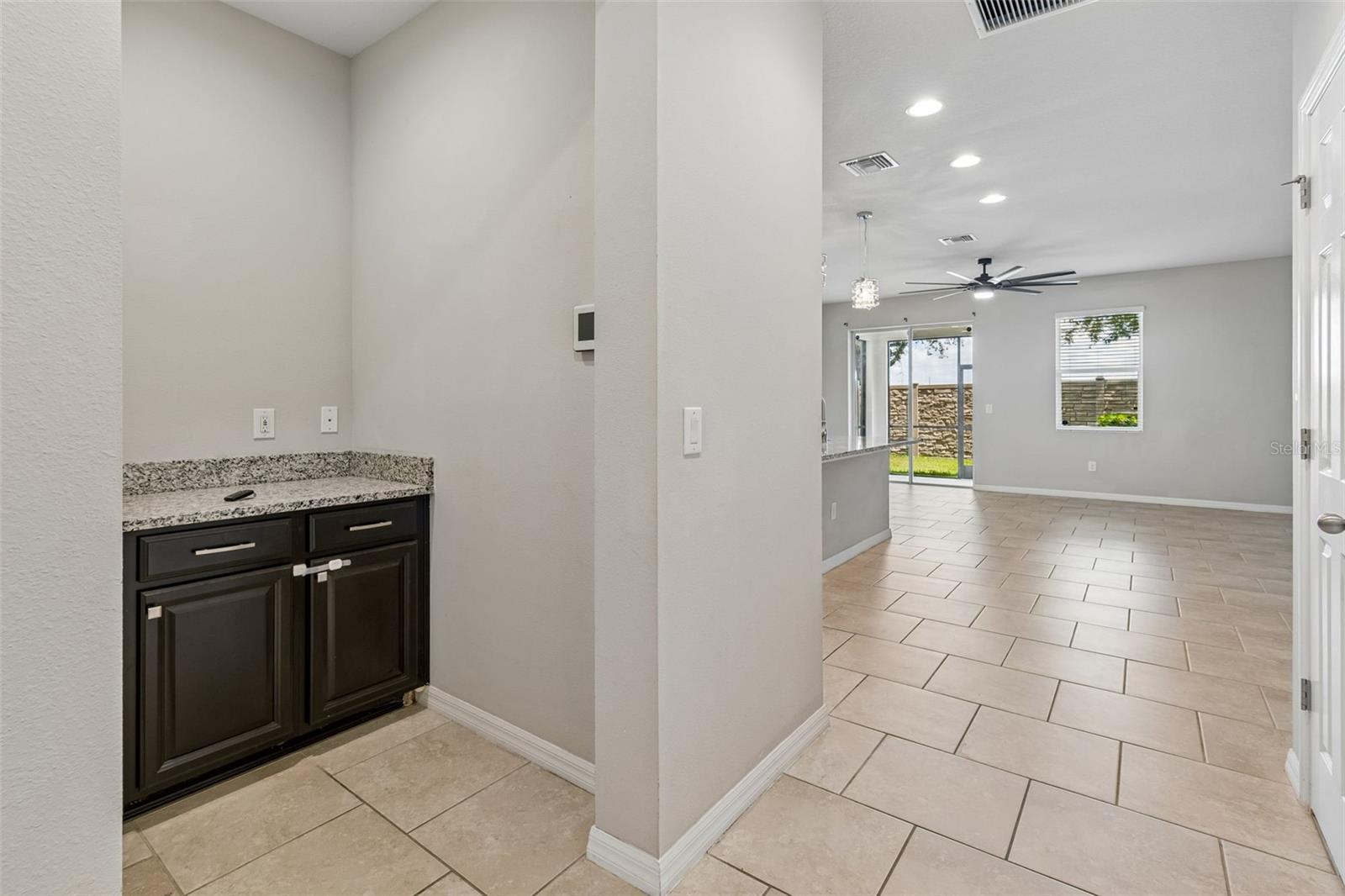 18843 Ulmus St Property Photo 9