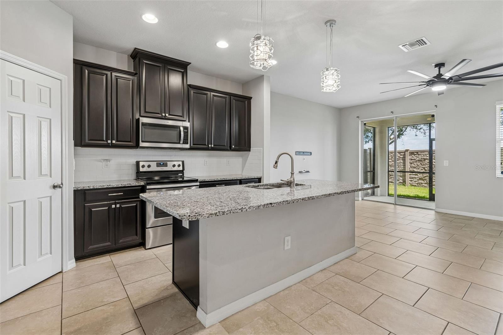 18843 Ulmus St Property Photo 10