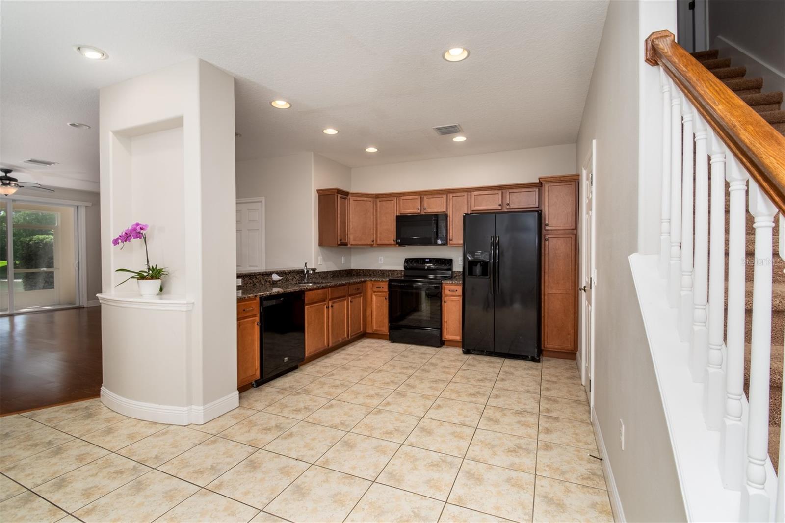 403 Harbor Ridge Dr Property Photo 2