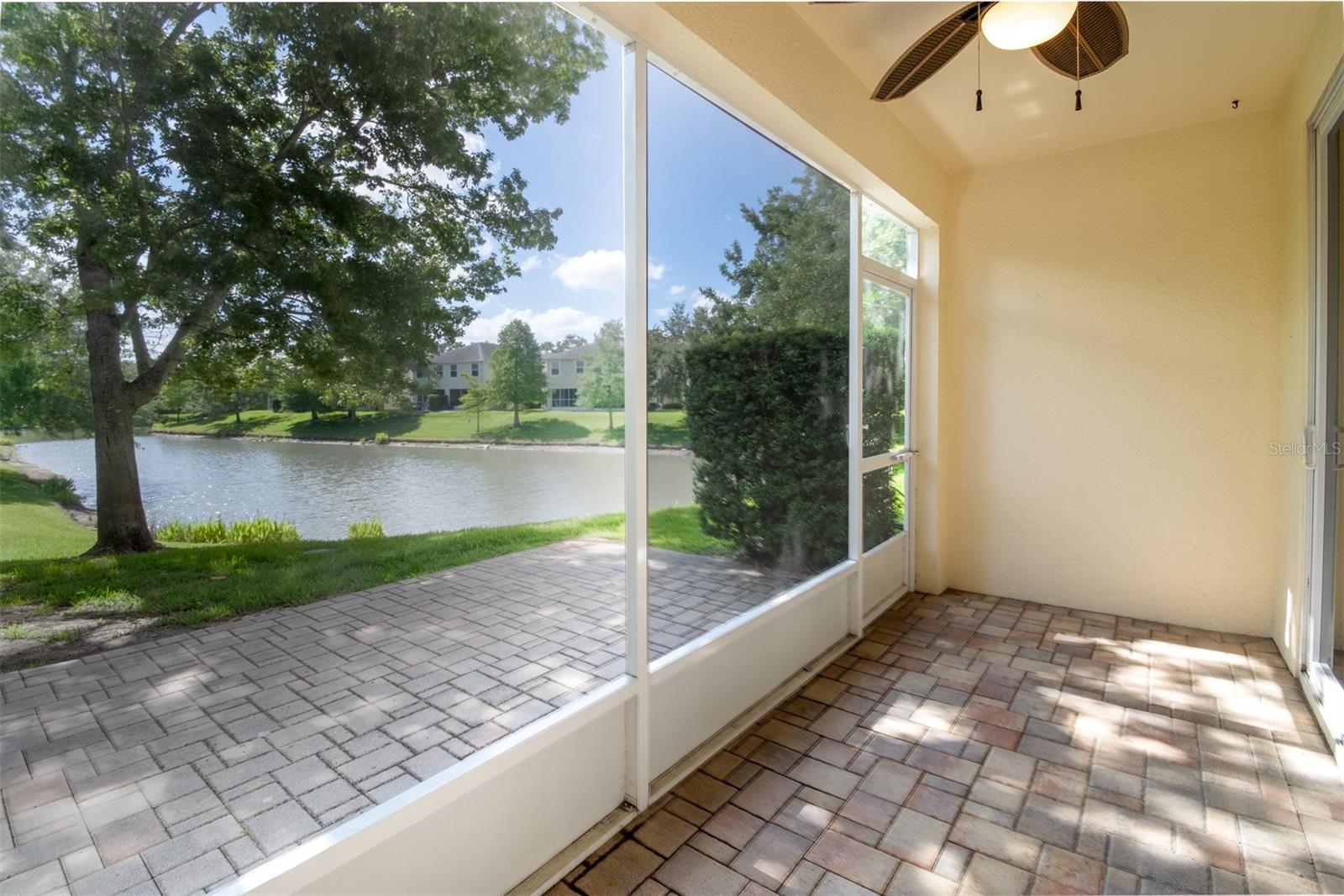 403 Harbor Ridge Dr Property Photo 3