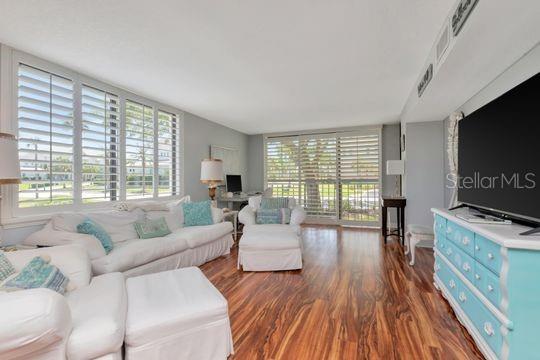 220 Belleview Blvd #203 Property Photo 13