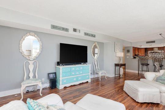220 Belleview Blvd #203 Property Photo 15