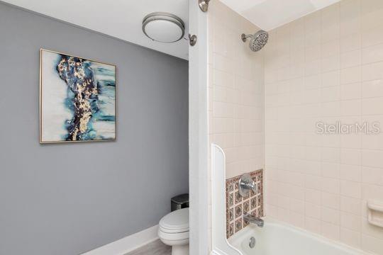 220 Belleview Blvd #203 Property Photo 32