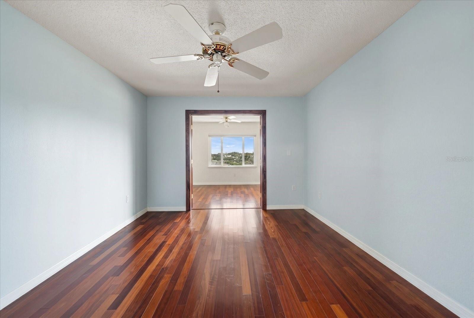 100 Bluff View Dr #506c Property Photo 23