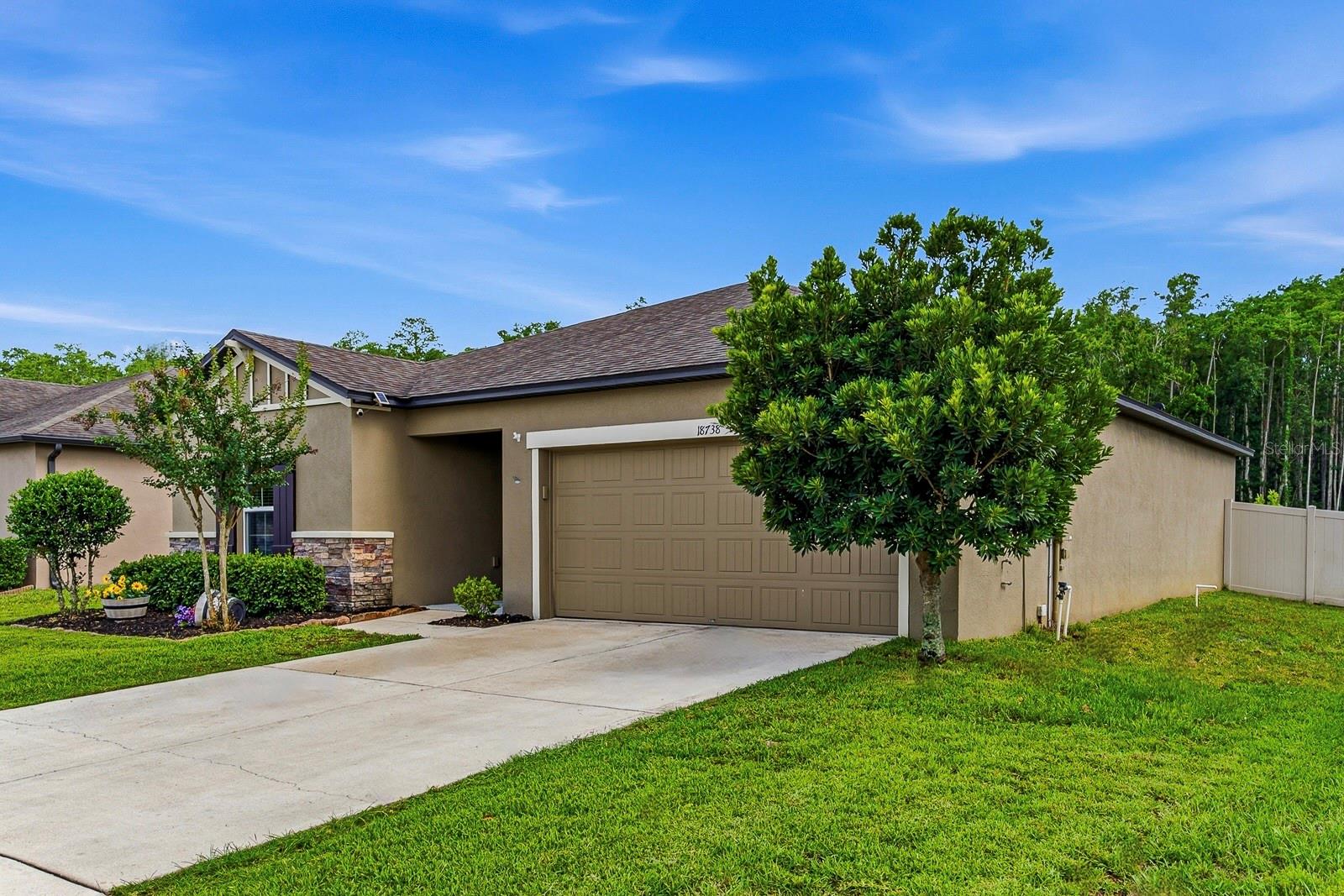 18738 Alfaro Loop Property Photo 23