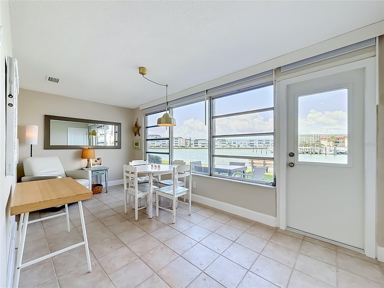 5925 Shore Blvd S #107 Property Photo 17