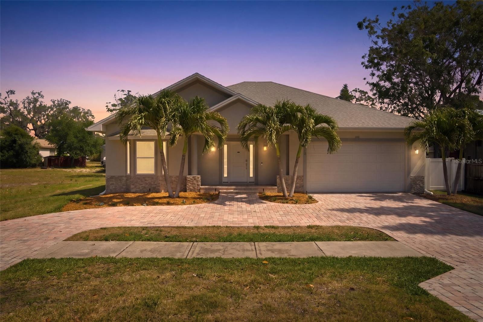 1016 Gulf Rd Property Photo 1