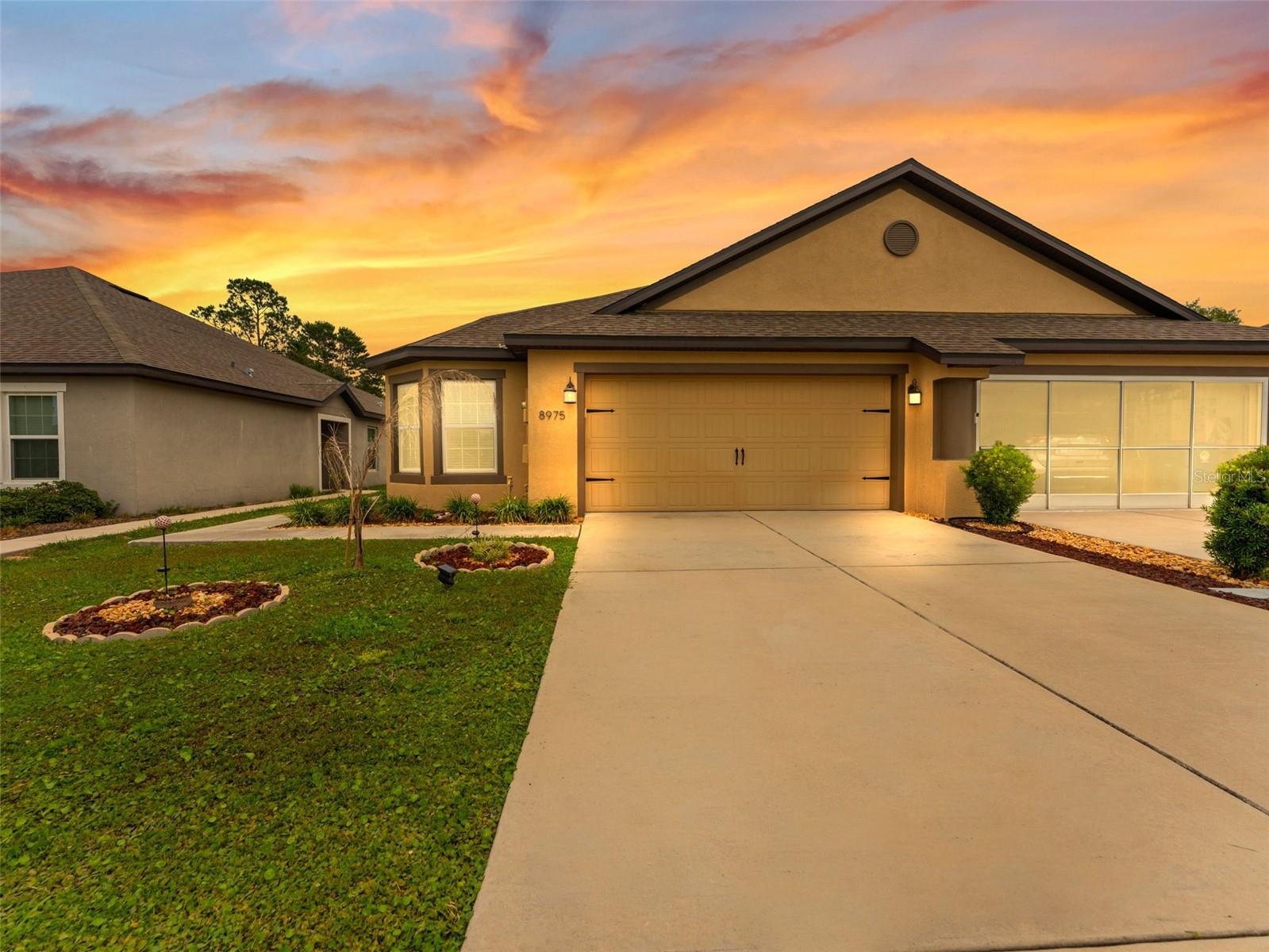 8975 Southern Charm Cir Property Photo 1