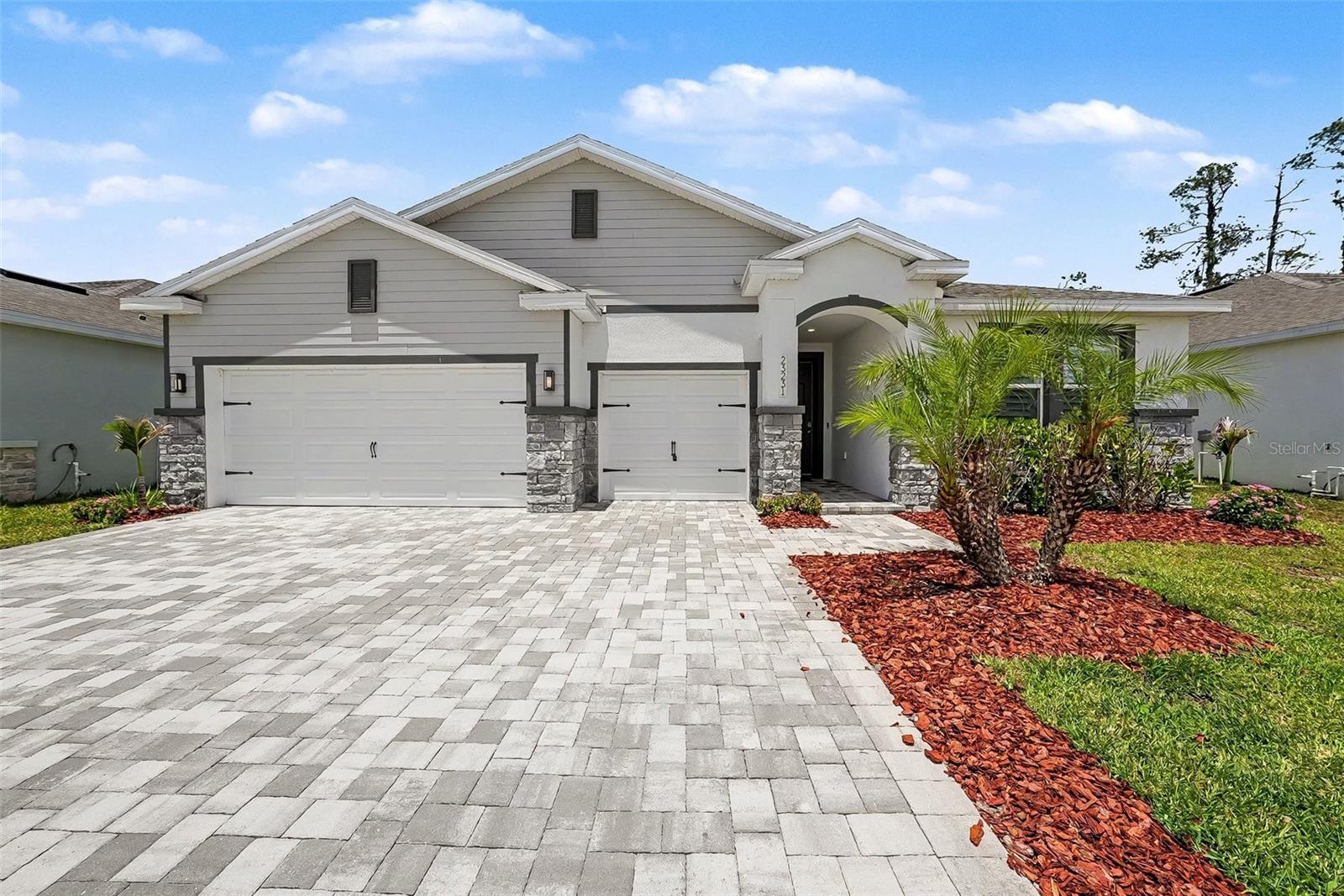 23231 Scaglione Dr Property Photo 1