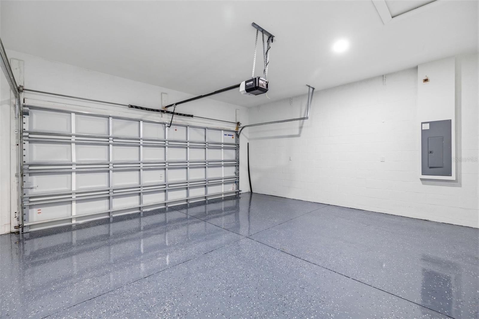 2328 W La Salle St Property Photo 34