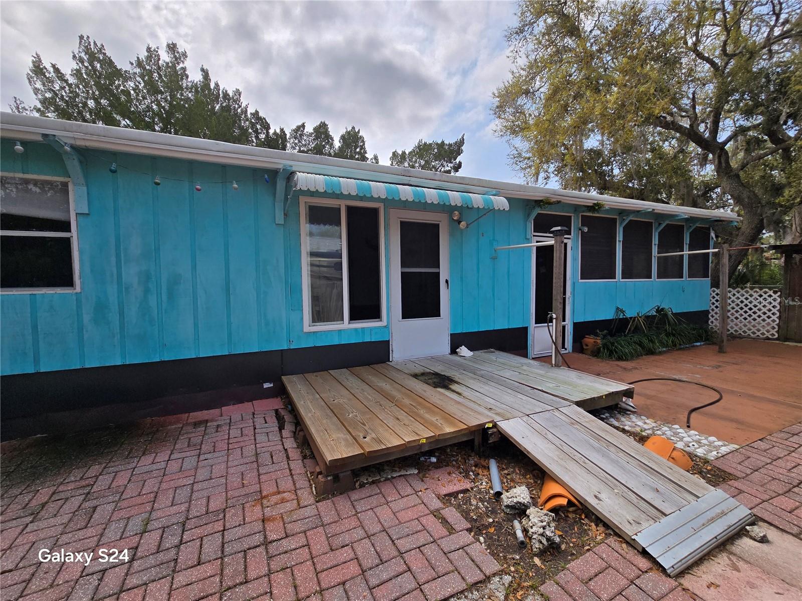 14365 & 14353 W Ebbtide Ct Property Photo 2