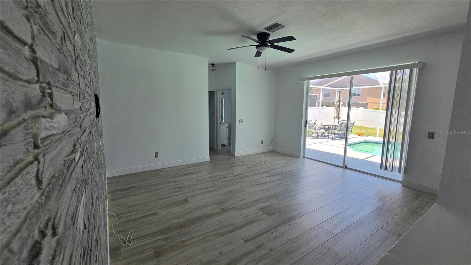 10422 Glen Willow Ln Property Photo 15