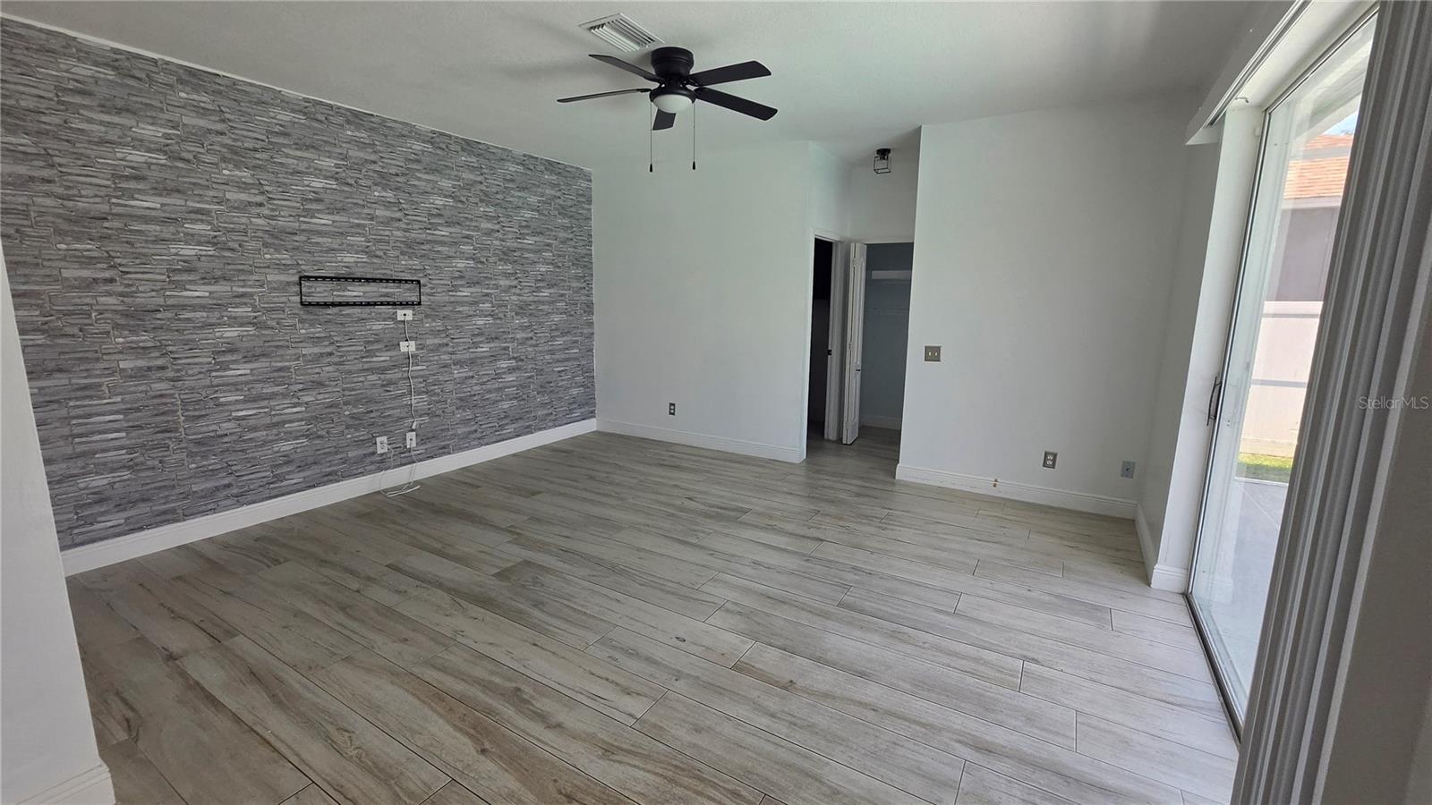 10422 Glen Willow Ln Property Photo 16