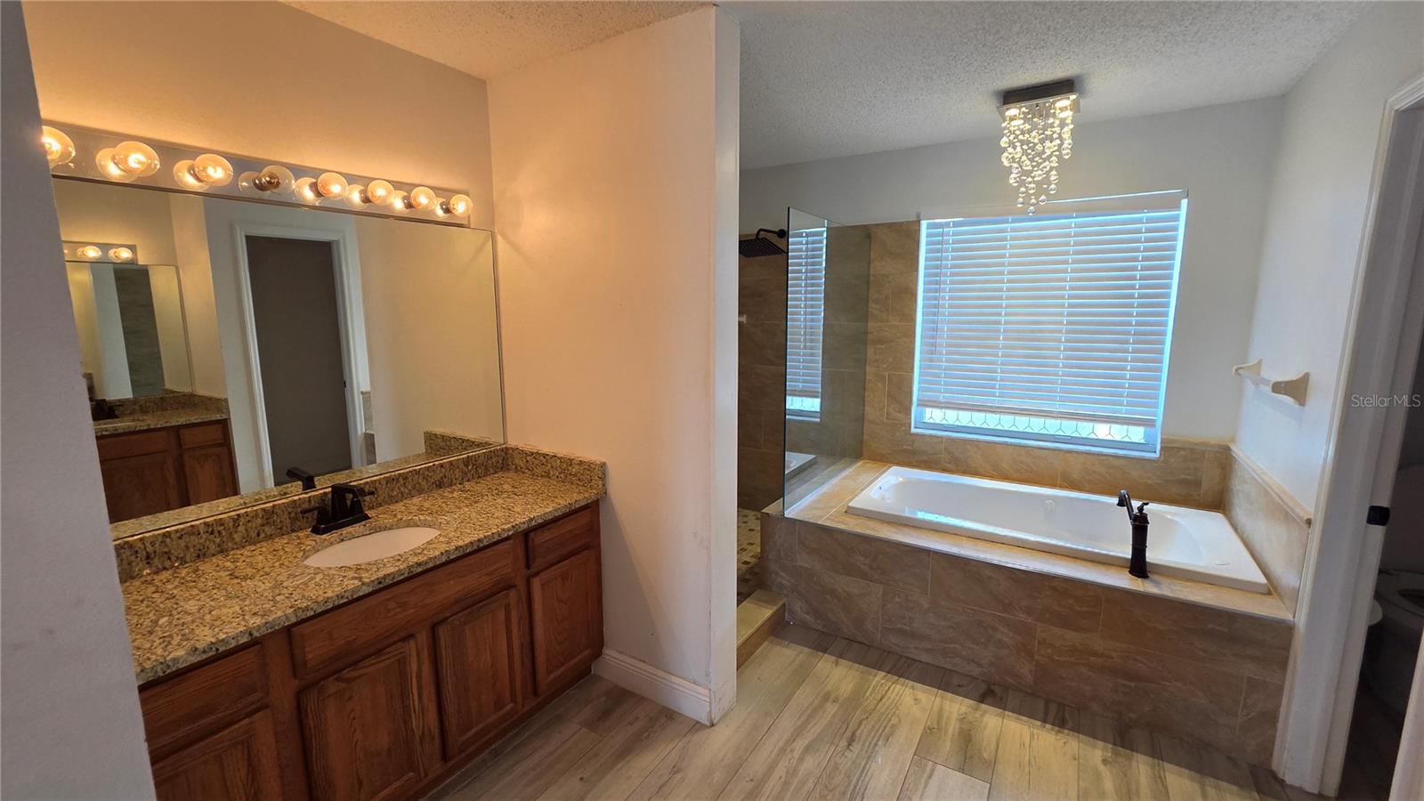 10422 Glen Willow Ln Property Photo 21