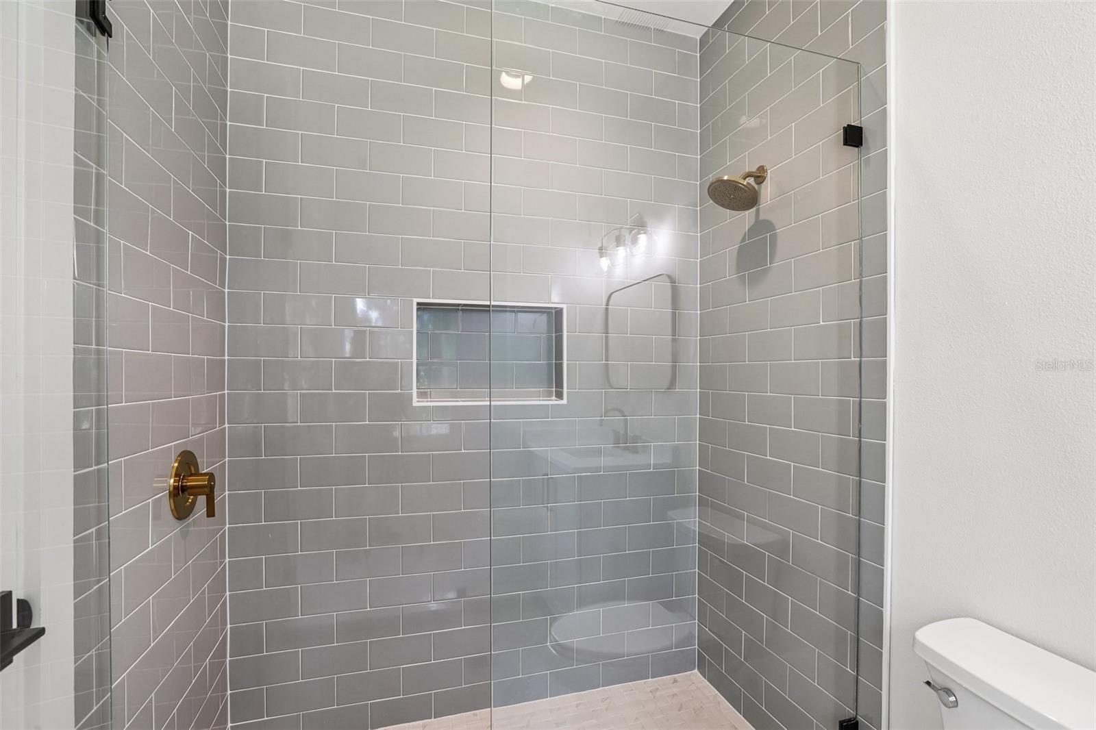 1012 Morfield Ln Property Photo 67