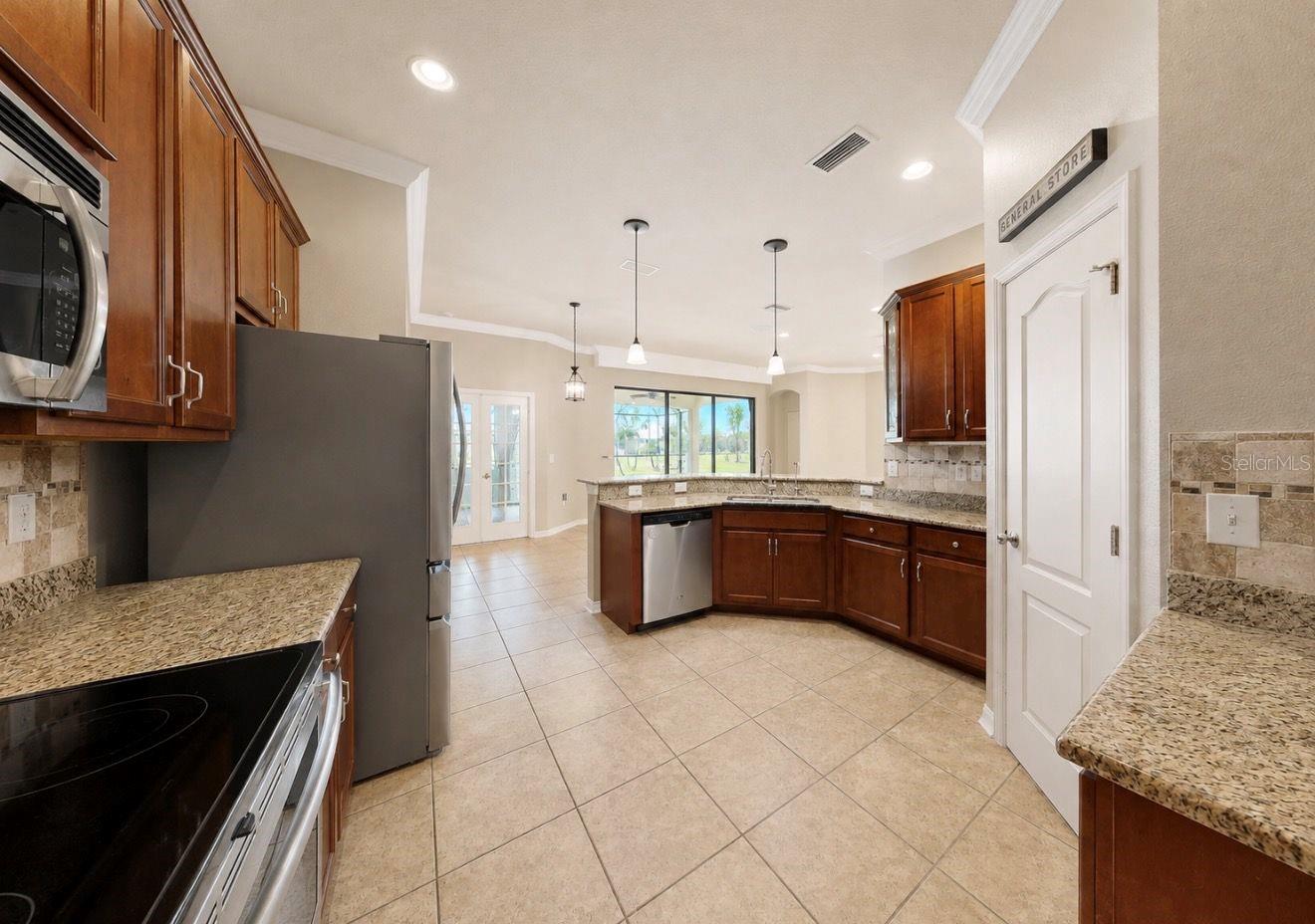 354 Hope Bay Loop Property Photo 24