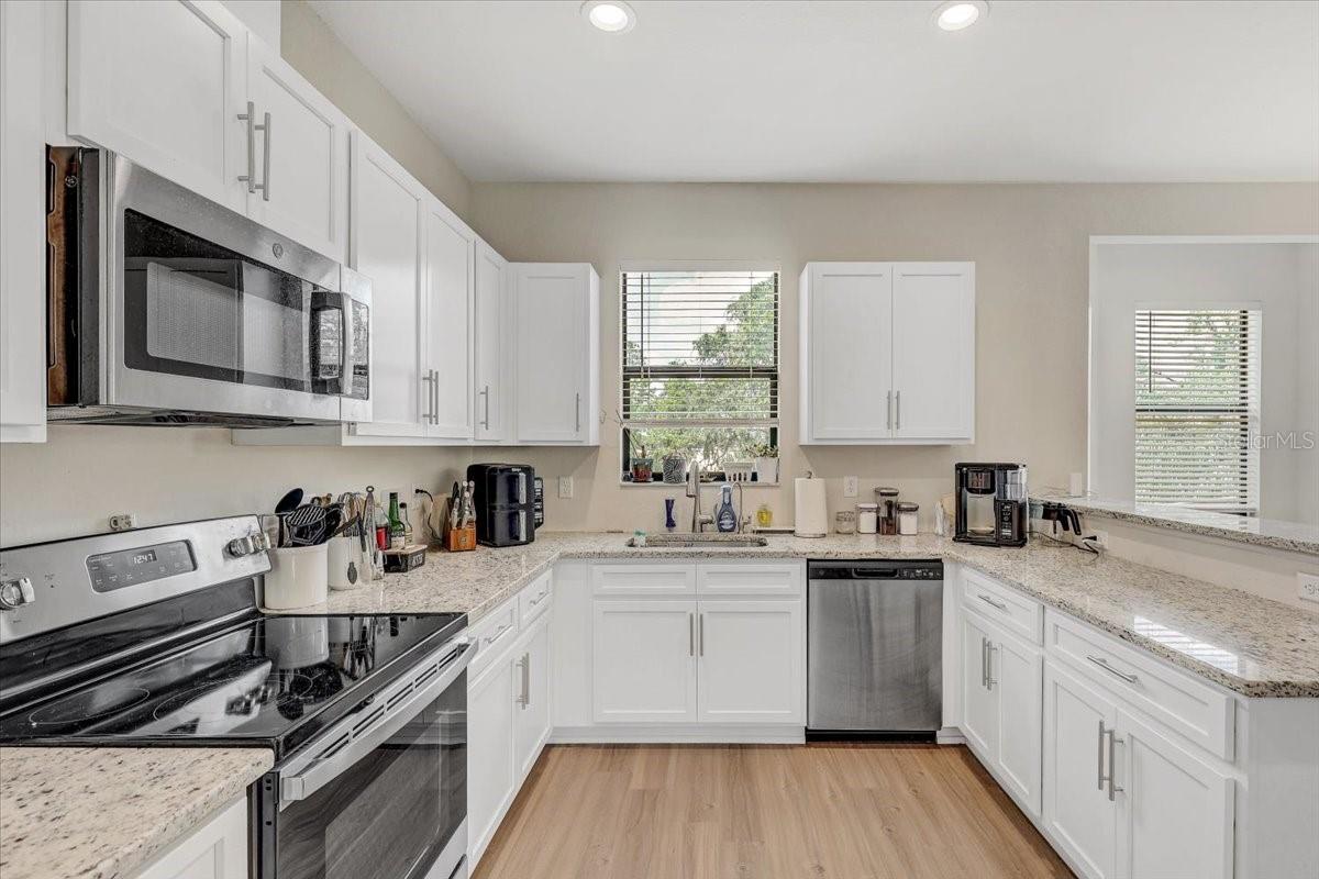 7314 Madrid Rd Property Photo 15