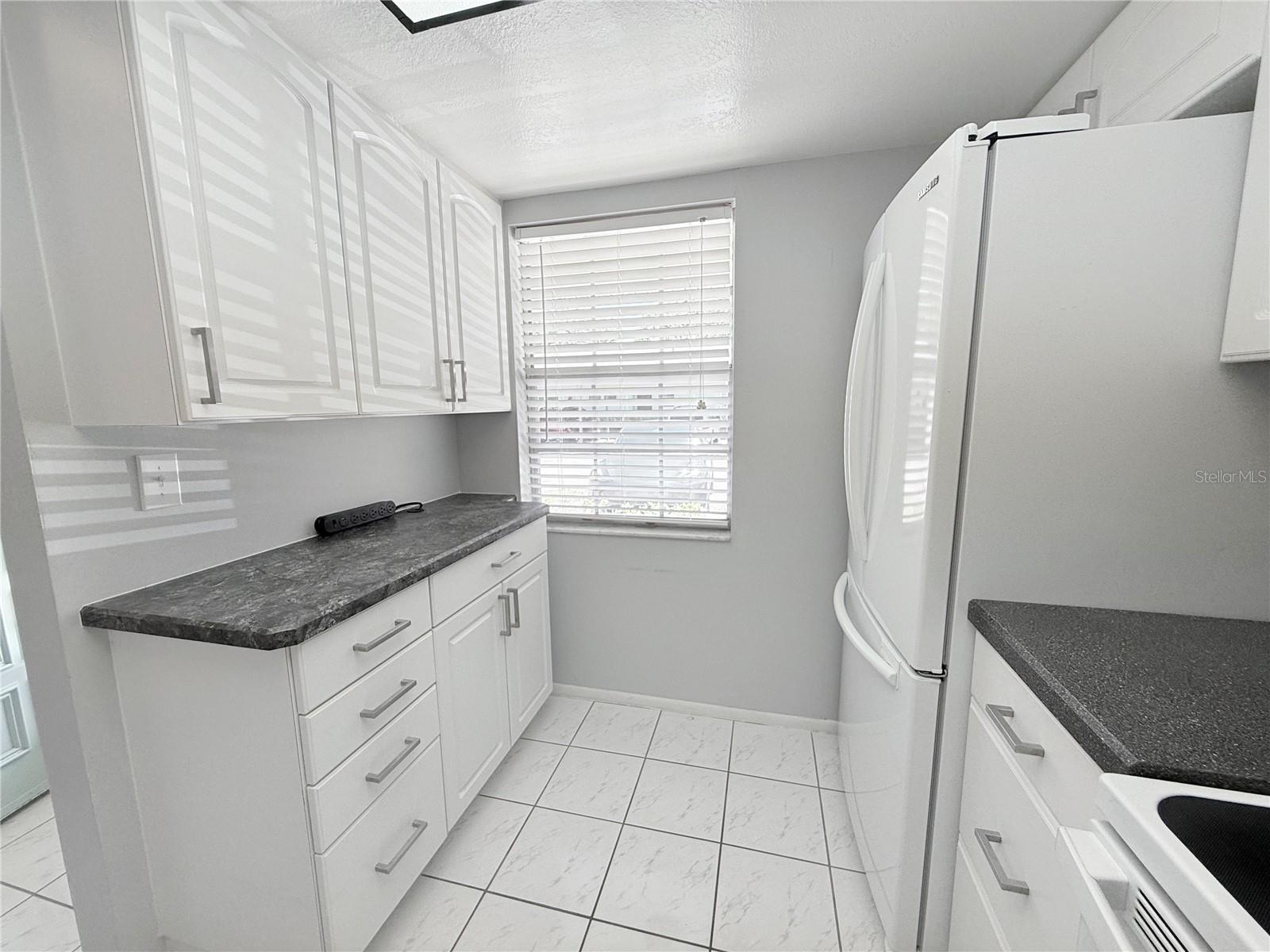 2465 Northside Dr #604 Property Photo 7