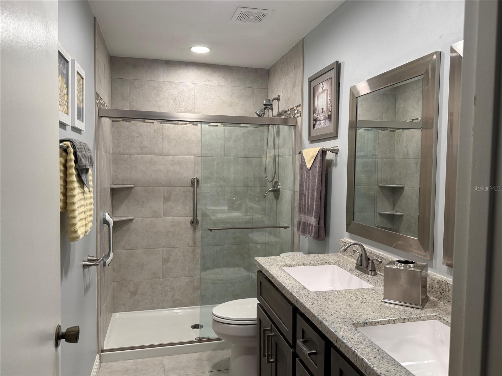 2465 Northside Dr #604 Property Photo 16