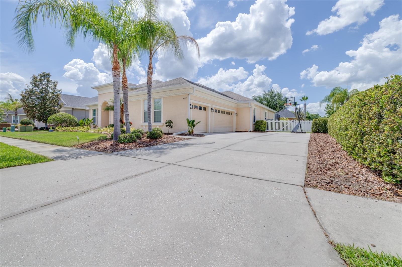3227 Watermark Dr Property Photo 6
