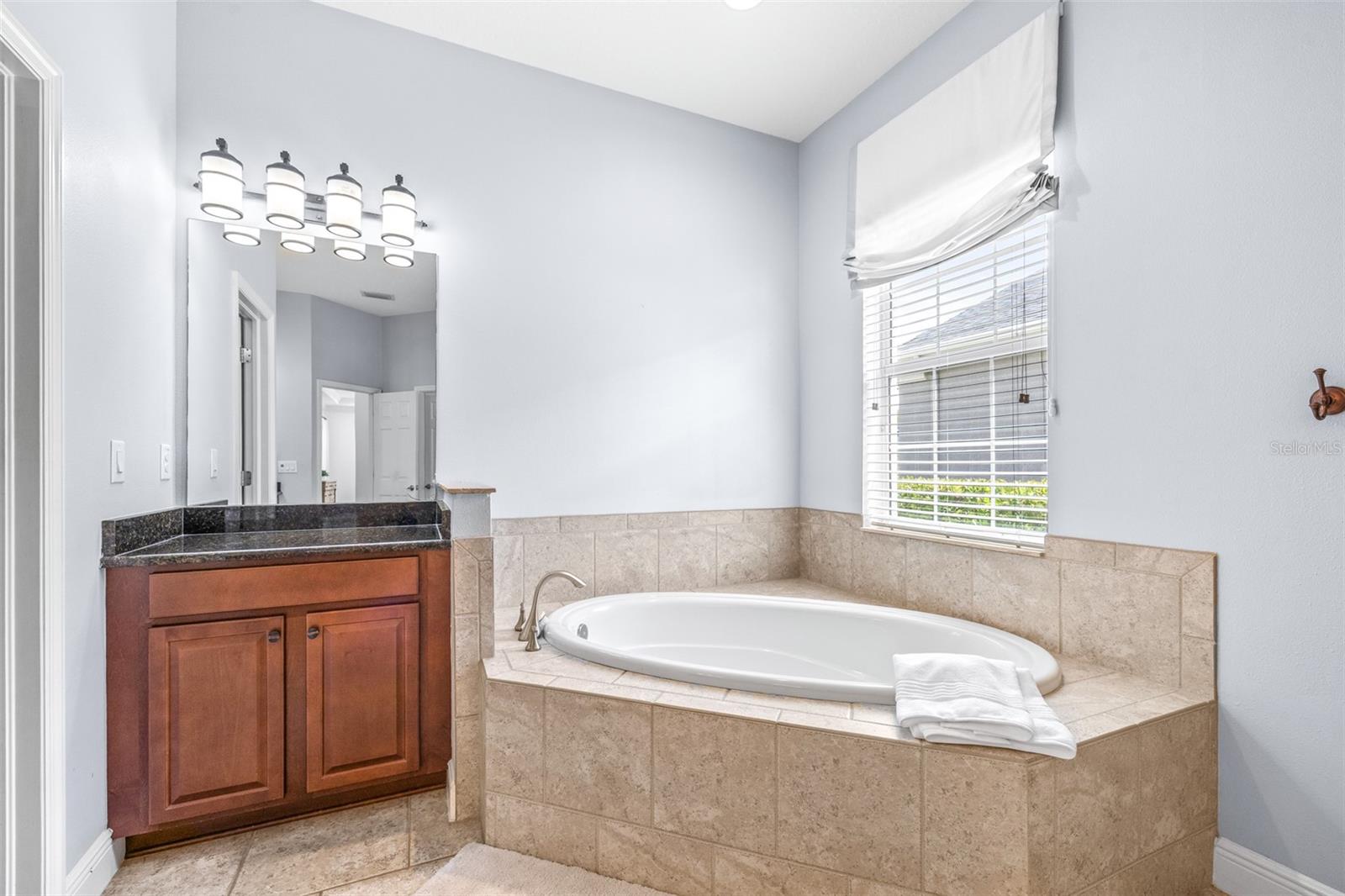 3227 Watermark Dr Property Photo 26