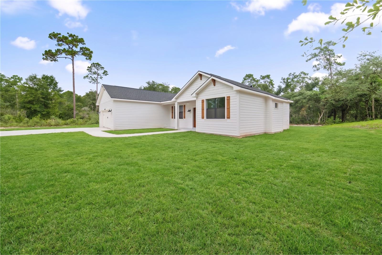 35425 Nutmeg Dr Property Photo 3