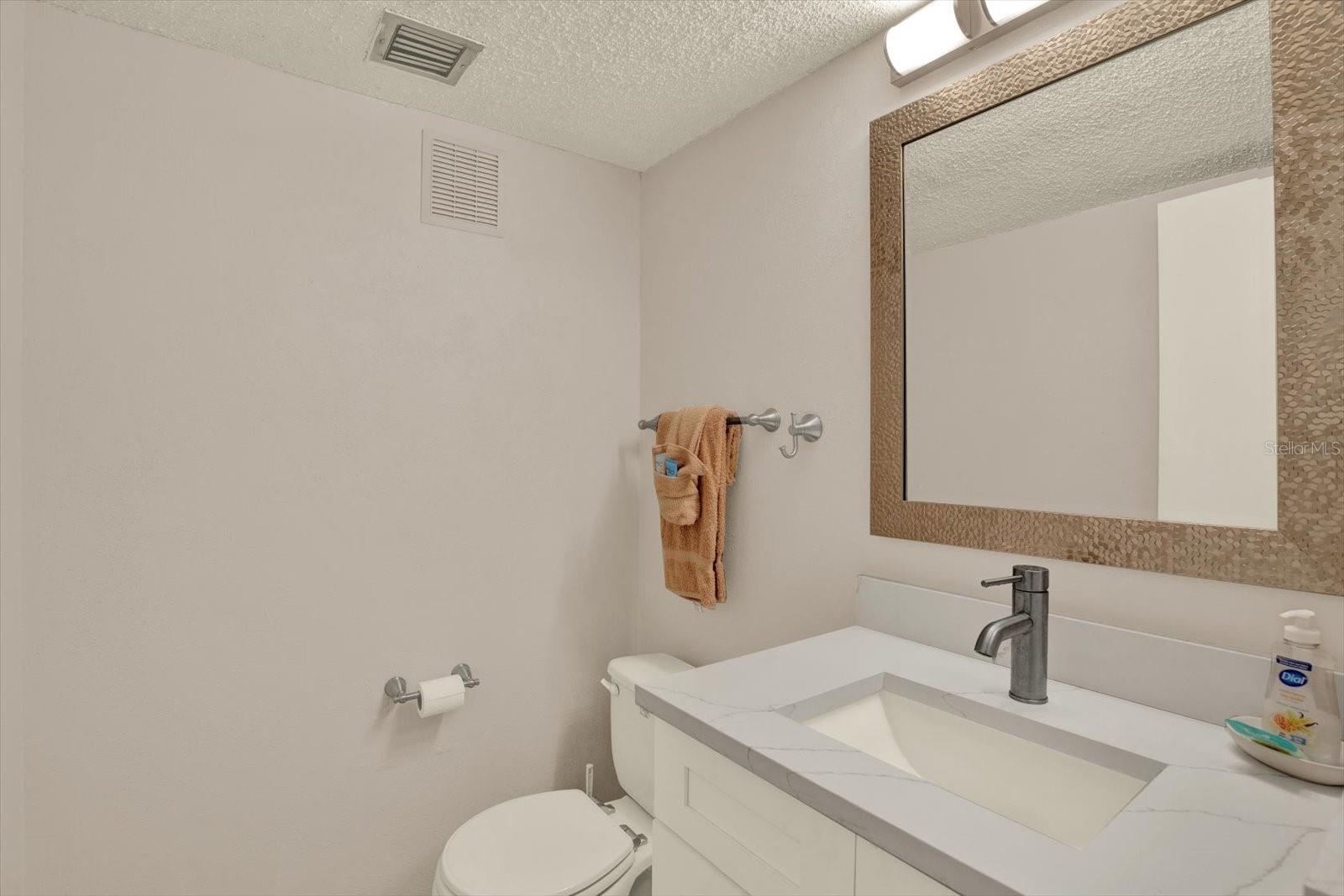 169 Medallion Blvd #e Property Photo 10