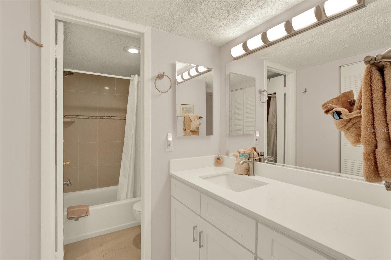 169 Medallion Blvd #e Property Photo 13