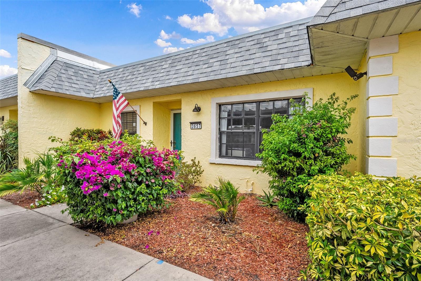 3657 Trophy Blvd Property Photo 2