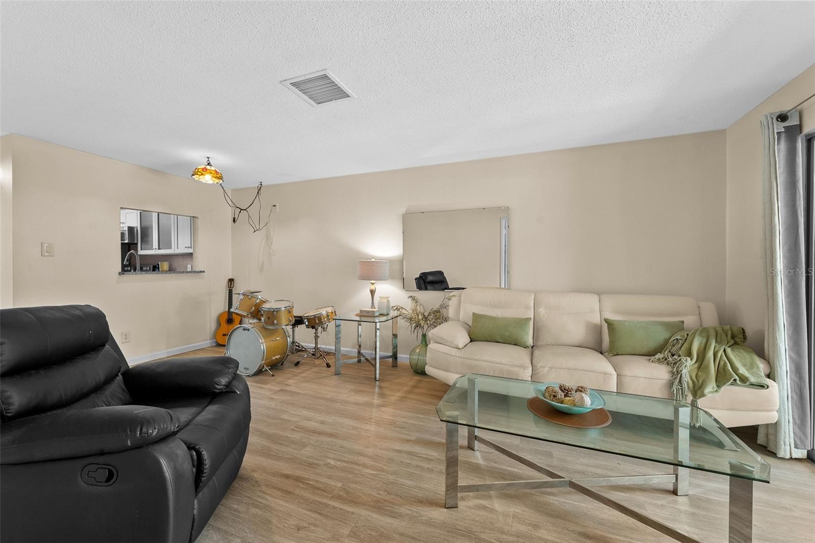 3657 Trophy Blvd Property Photo 4