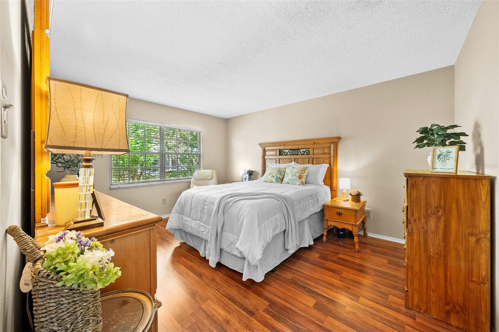 3657 Trophy Blvd Property Photo 12