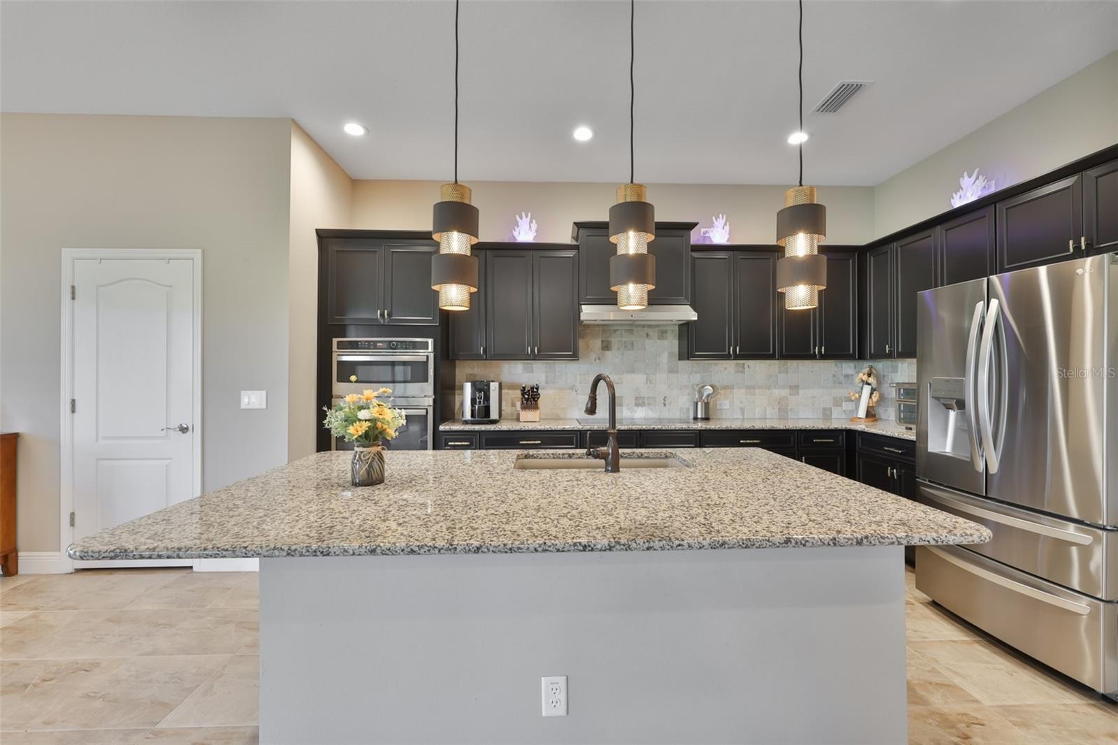14269 Skipping Stone Loop Property Photo 8