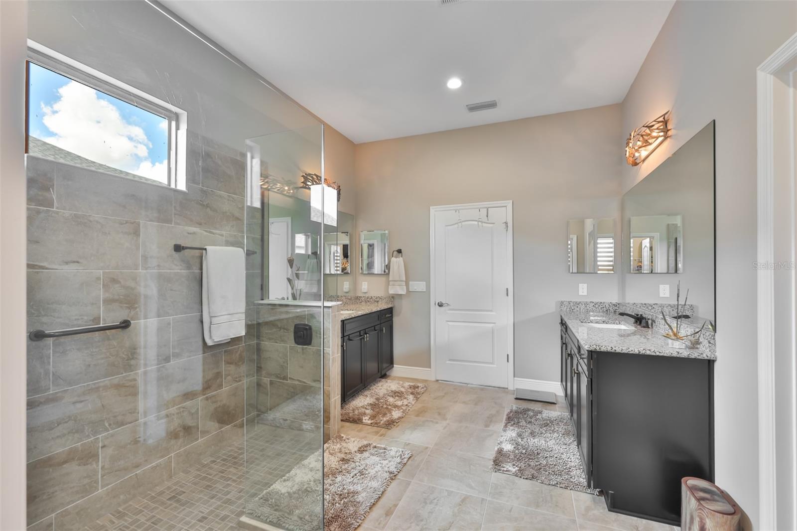 14269 Skipping Stone Loop Property Photo 18