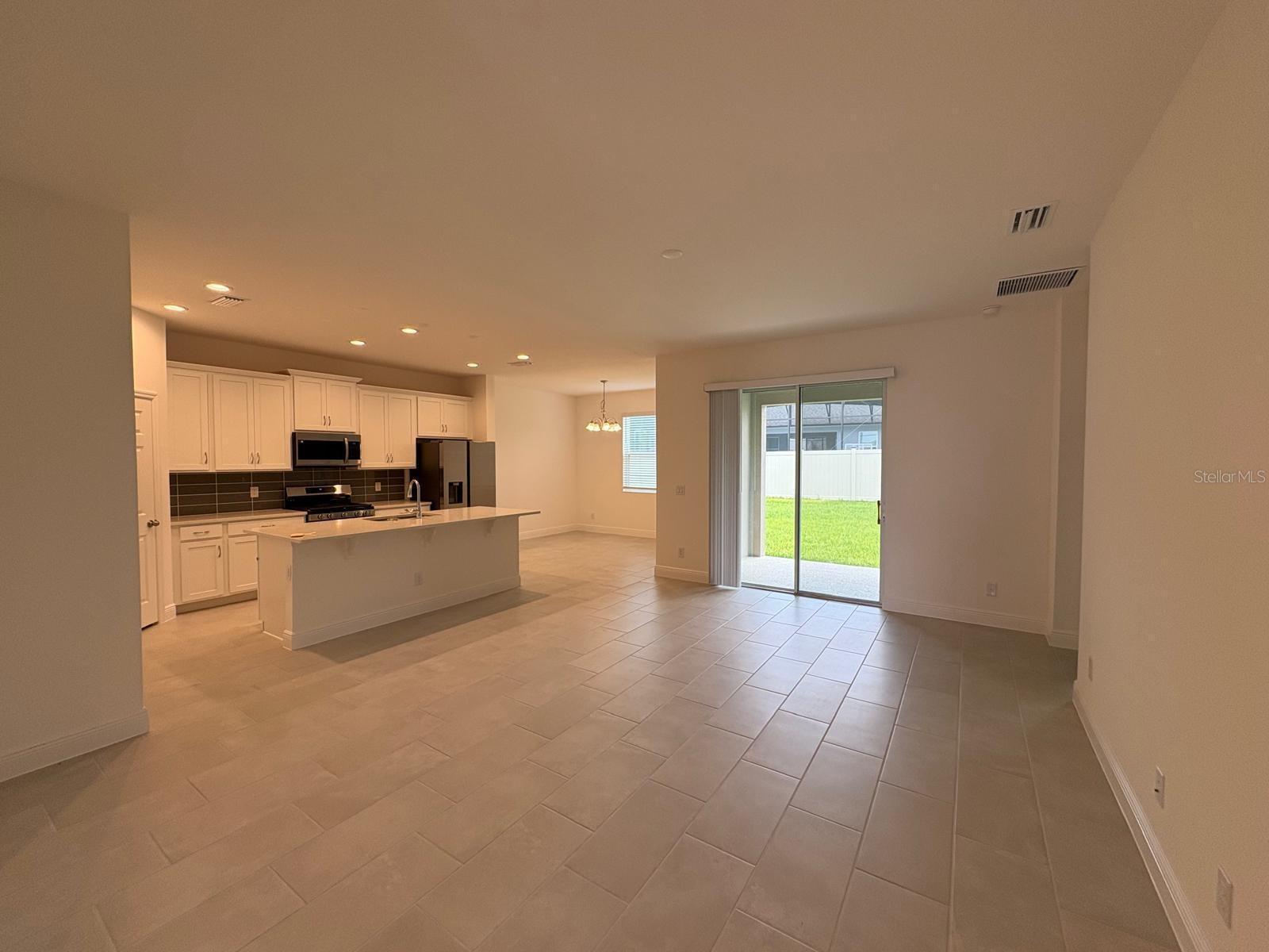 366 Siwtchgrass Loop Property Photo 5