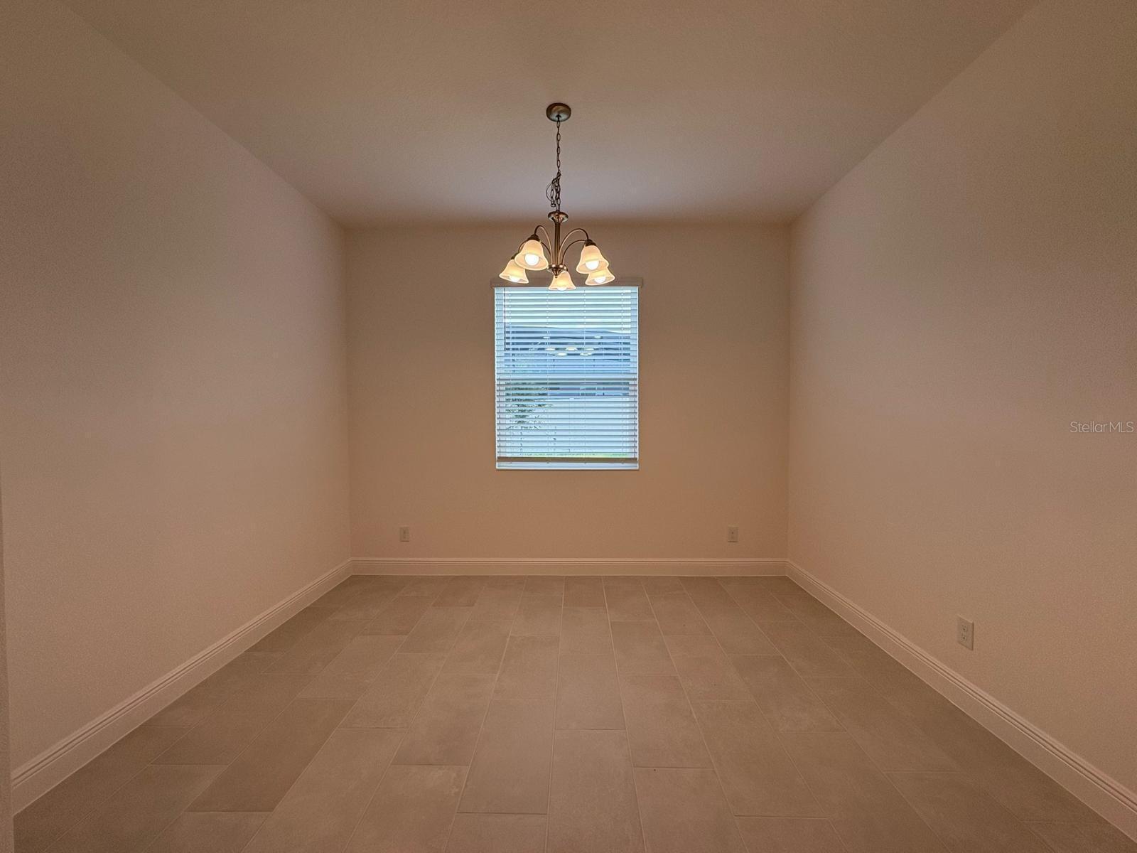 366 Siwtchgrass Loop Property Photo 6