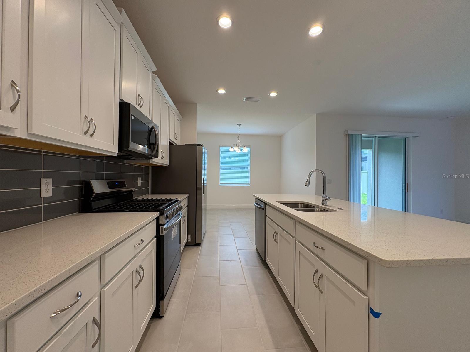 366 Siwtchgrass Loop Property Photo 10