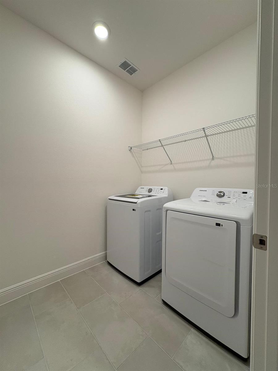 366 Siwtchgrass Loop Property Photo 14