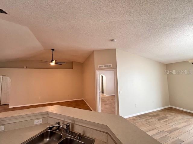 31810 Inkley Ct Property Photo 8