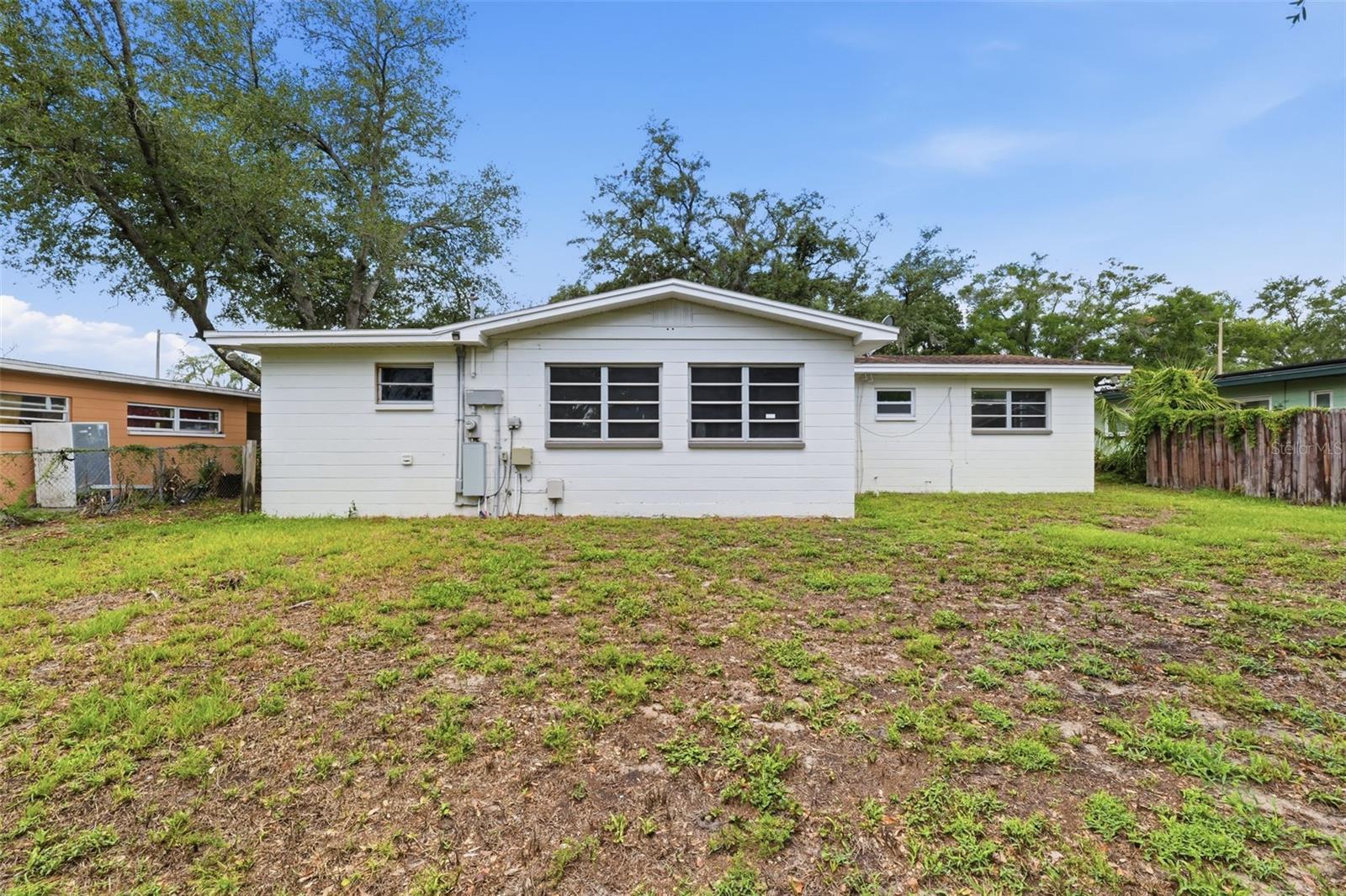 7815 Pine Hill Dr Property Photo 11