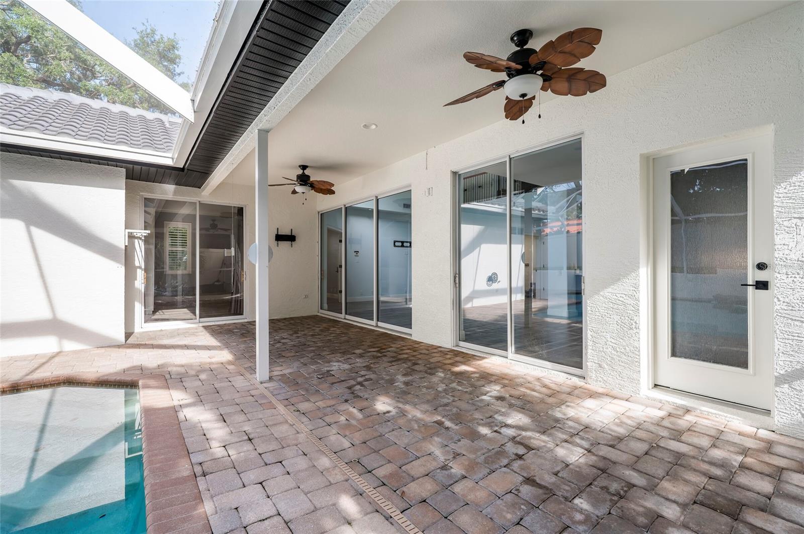 2348 Messenger Cir Property Photo 46