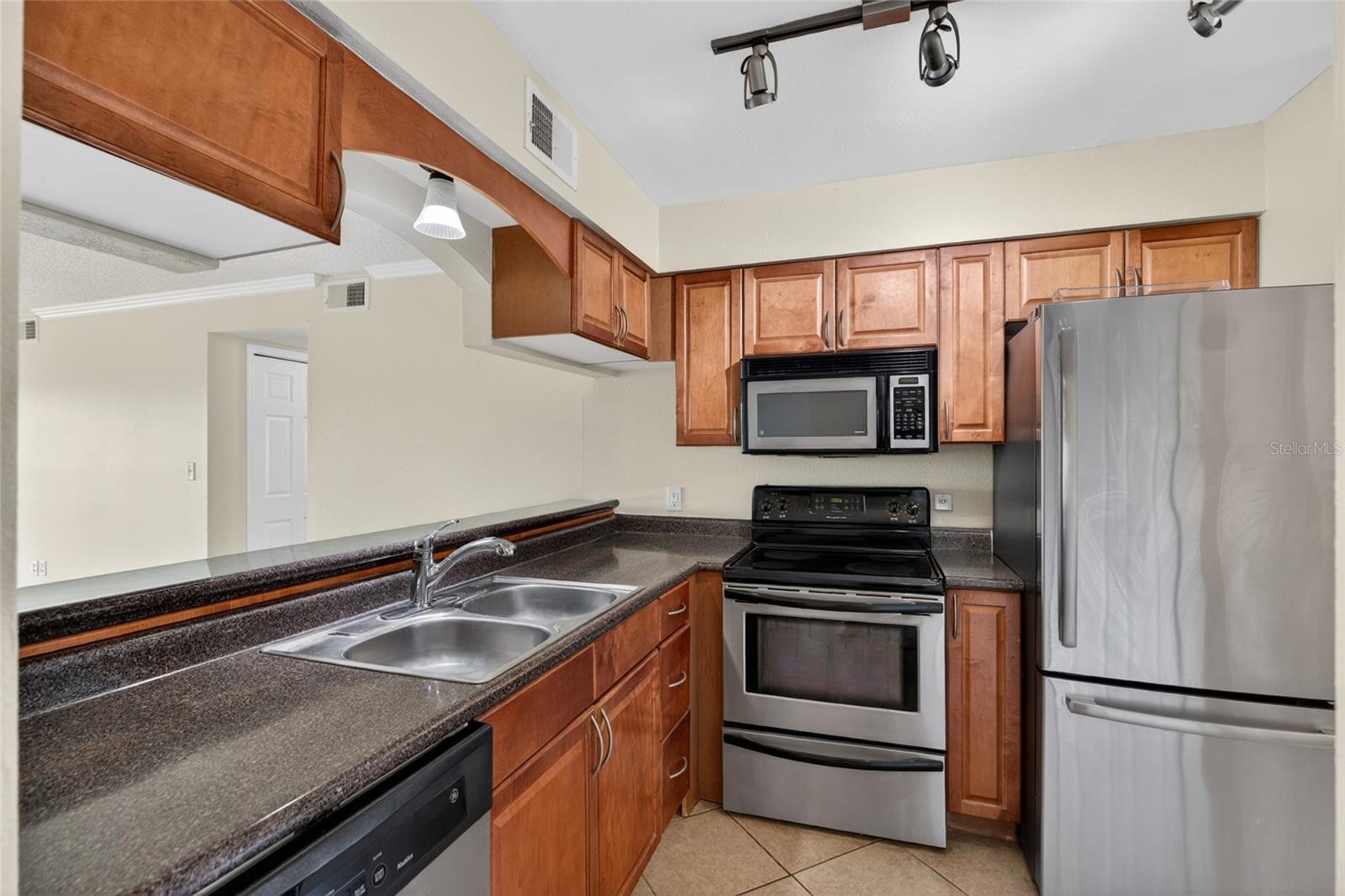 10125 Sailwinds Blvd N #104 Property Photo 8