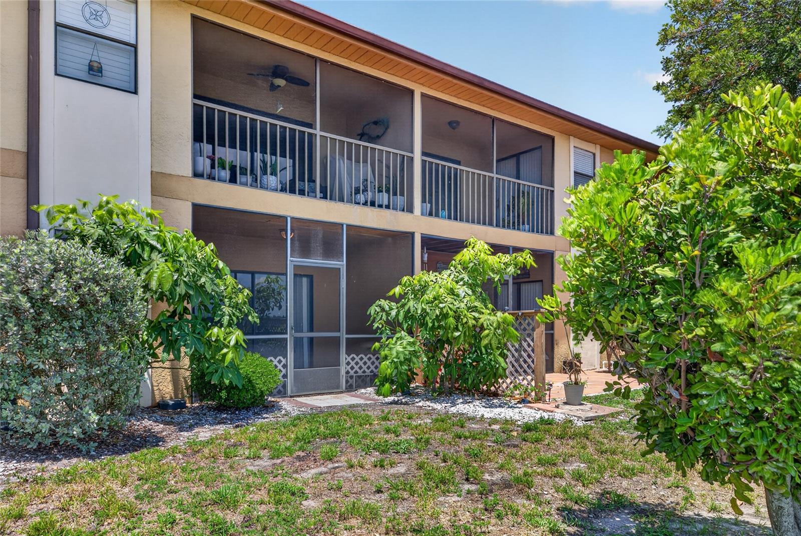 10125 Sailwinds Blvd N #104 Property Photo 40