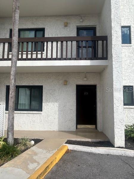 1624 Stickney Point Rd #101 Property Photo 1