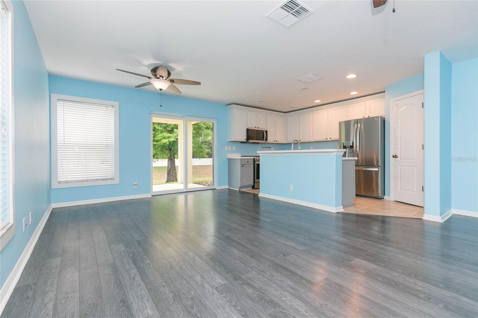 3152 Royal Tuscan Ln Property Photo 5