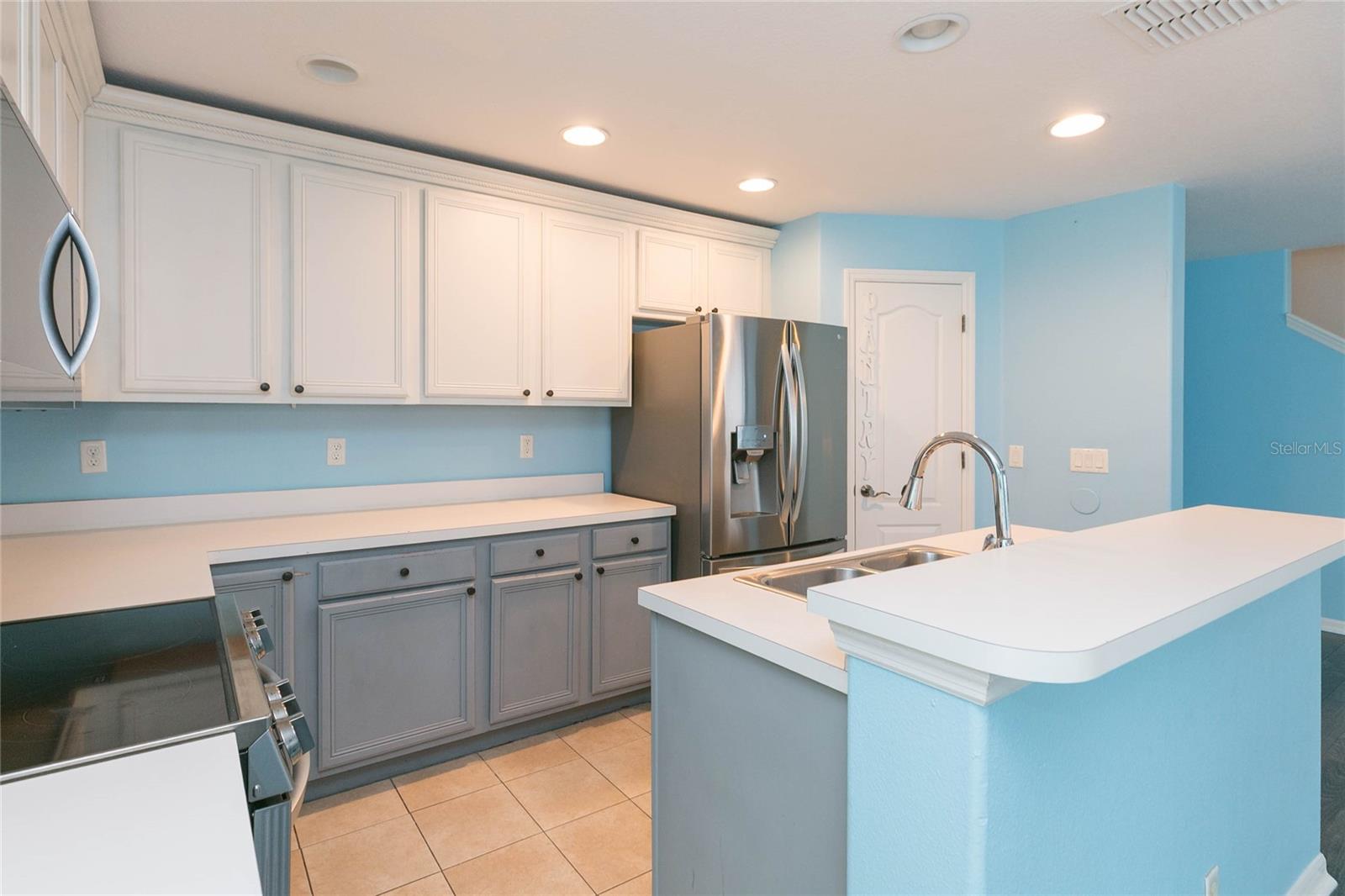 3152 Royal Tuscan Ln Property Photo 10