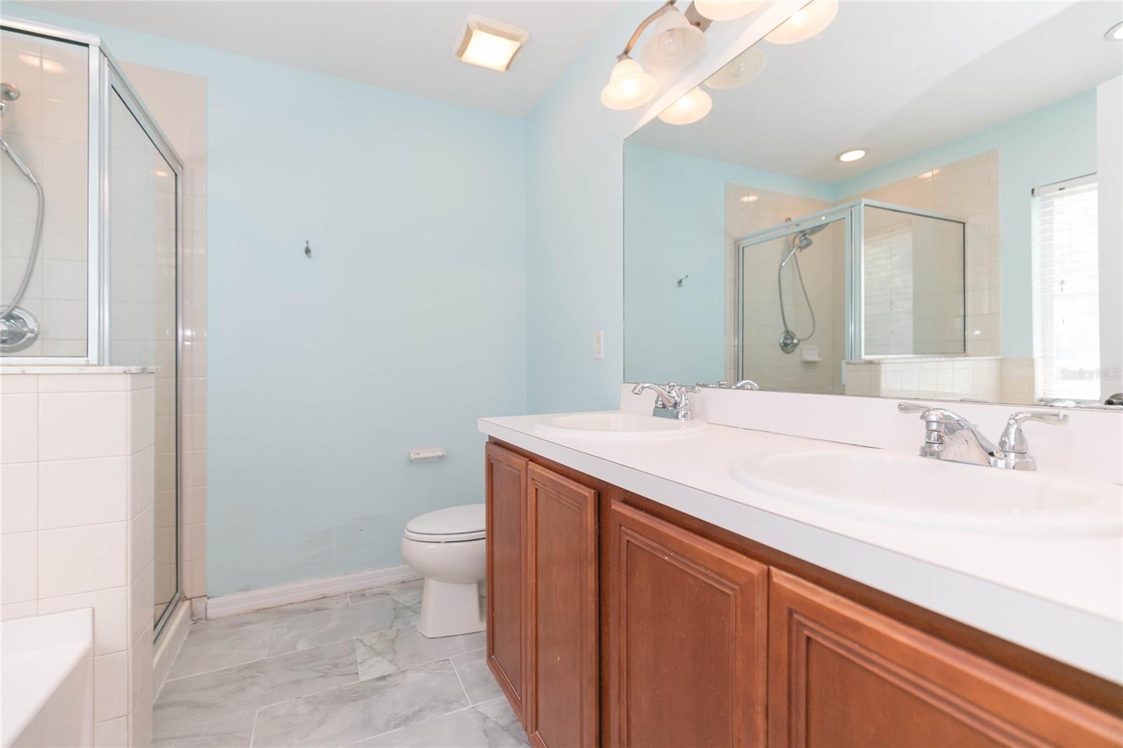 3152 Royal Tuscan Ln Property Photo 26