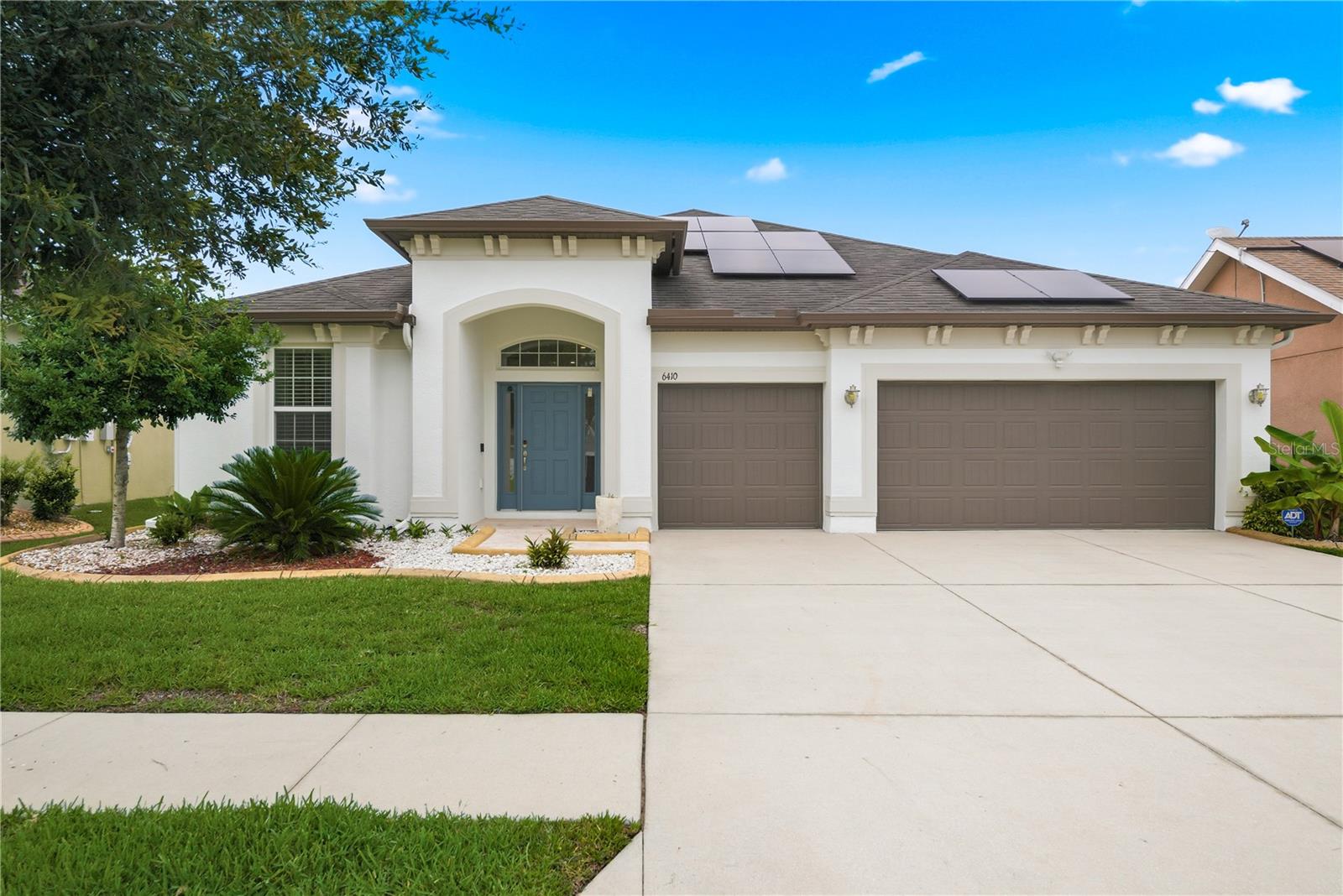 6410 Falling Oak Trl Property Photo 1