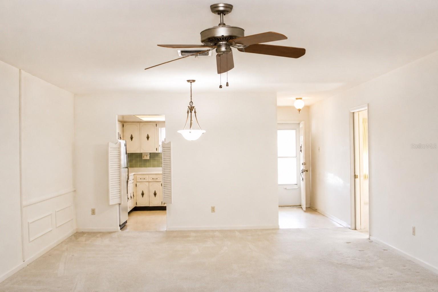 1656 S Lake Ave #4 Property Photo 4